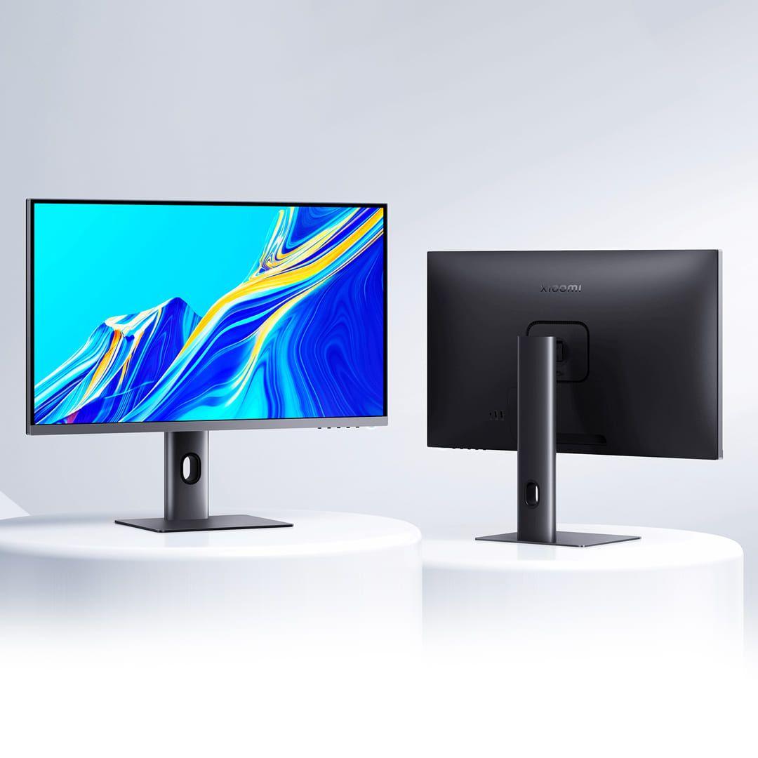 شاشة Xiaomi 4K فائقة الدقة بحجم 27 بوصة مع حامل متعدد الوظائف ومنفذ لنقل البيانات من النوع  Type-C 